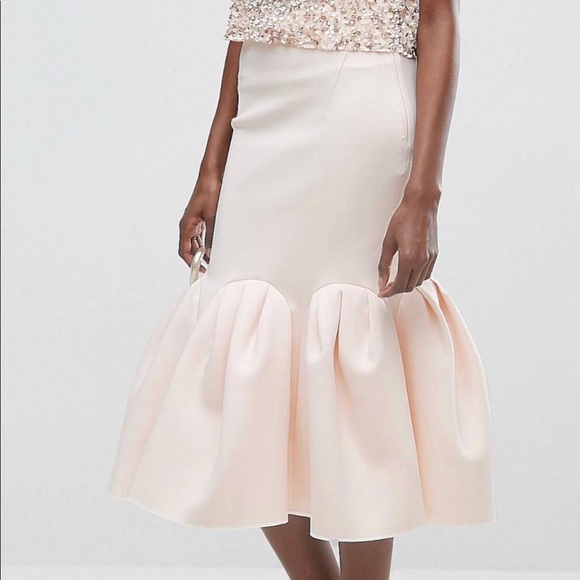 beige pephem midi skirt - Picture 2 of 5